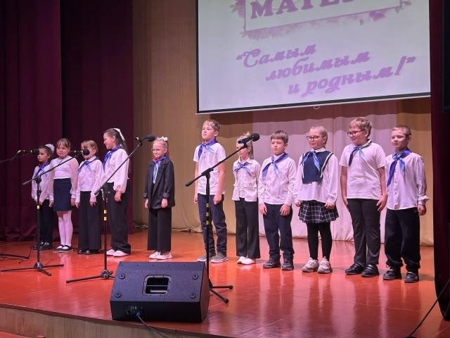 День Матери -  время благодарности.